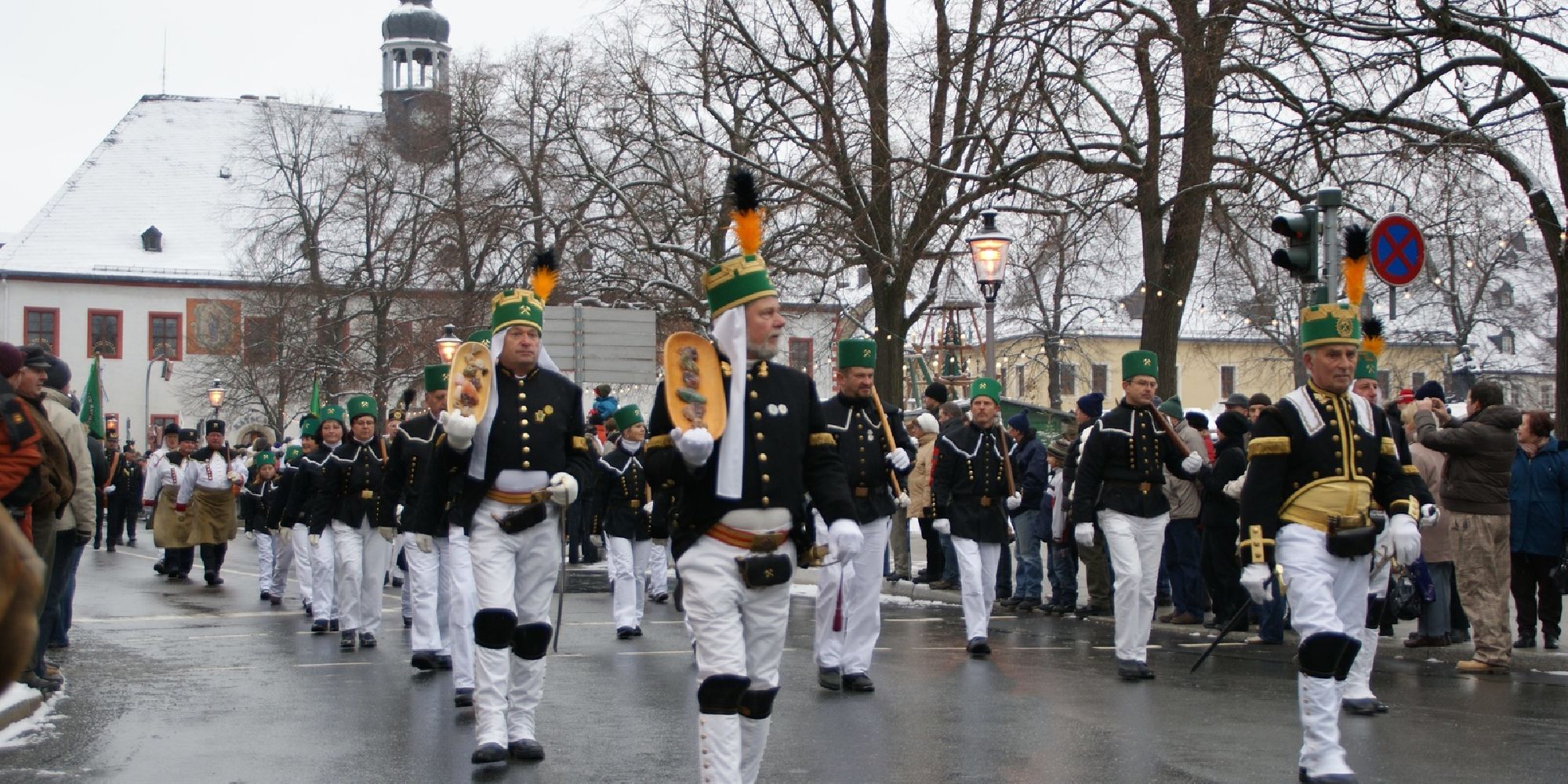 Teilnehmer der Bergparade in Marienberg